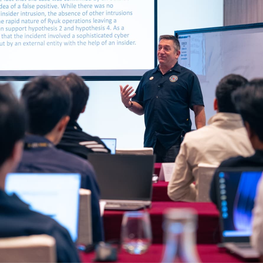 World-Class Cybersecurity Faculty